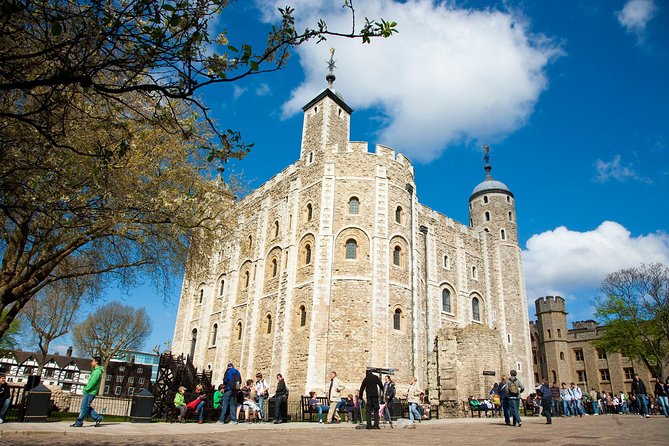 Tower of London with London Hop-On Hop-Off Tour and River Cruise - The Tower of London and the Crown Jewels
