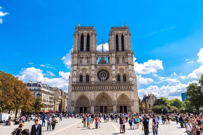 Trip to Paris with Seine Cruise, Bus Tour and Travel Card - Notre-Dame, the Seine, and Sacré-Cœur