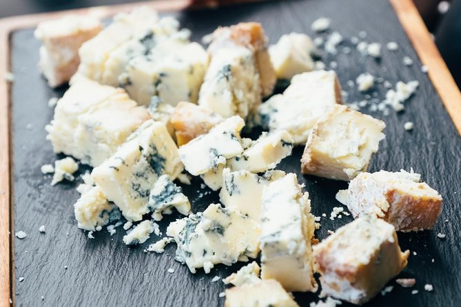 Ultimate London Cheese Crawl : Guided Food Tour - Walking, weather, and comfort