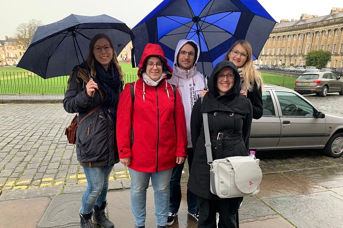 Walking Tour of Bath with Blue Badge Tourist Guide - Pulteney Bridge brings in the river