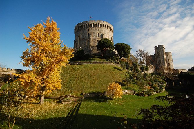 Windsor Castle Tour from London with Transportation & Audio Guide - St George’s Chapel and the royal tombs