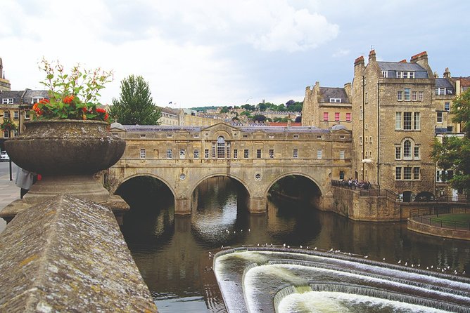 Windsor, Stonehenge and Bath Day Trip from London Spanish - Bath, from Roman plumbing to Georgian streets
