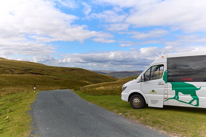 Yorkshire Dales Tour from York - Wensleydale Creamery and the cheese stop
